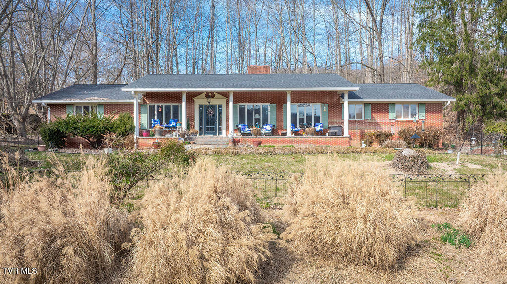 250 Hummingbird Lane Unicoi, TN 37692 - Photo 2 of 51 002