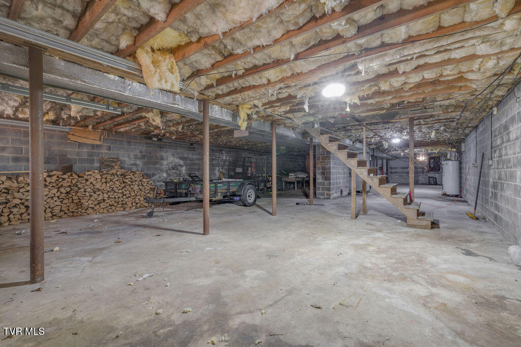 250 Hummingbird Lane Unicoi, TN 37692 - Photo 40 of 51 040