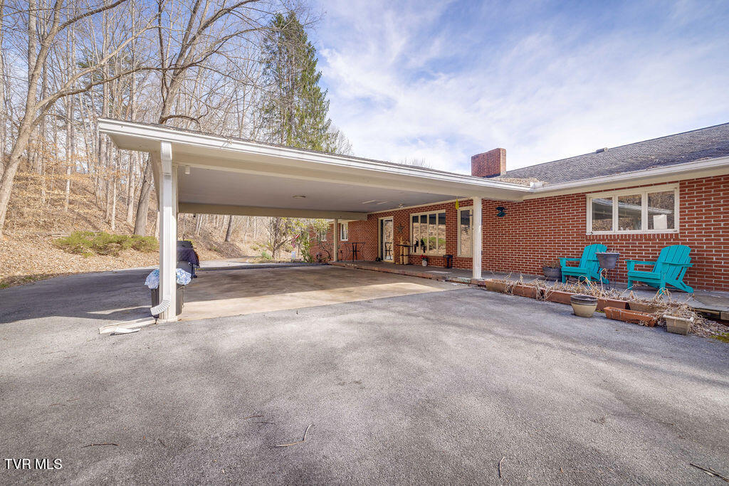 250 Hummingbird Lane Unicoi, TN 37692 - Photo 9 of 51 009