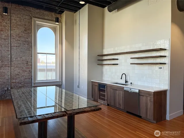 $4,870 | 2 South 1st Avenue, Walla Walla, WA 99362