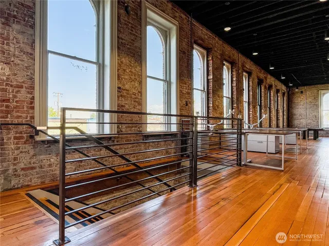 $4,870 | 2 South 1st Avenue, Walla Walla, WA 99362