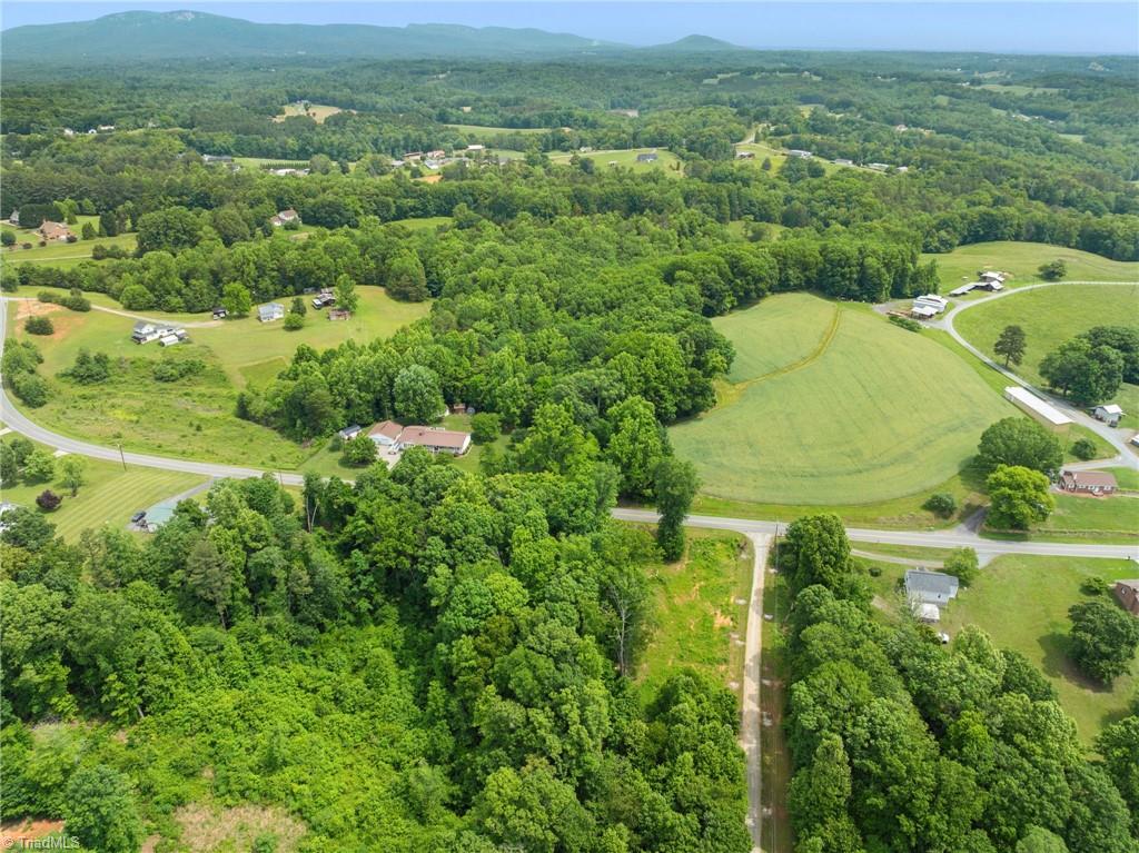 2595 Slate Road King, NC 27021 - Photo 13 of 15