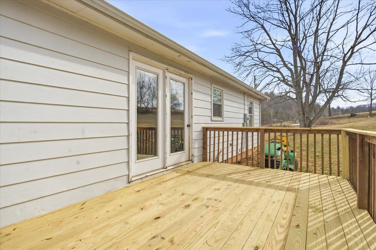 1249 Blue Ridge Turnpike Fincastle, VA 24090 - Photo 11 of 29 a view of a wooden balcony