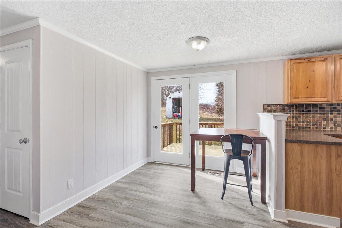 1249 Blue Ridge Turnpike Fincastle, VA 24090 - Photo 8 of 29 a workspace with furniture window and wooden floor