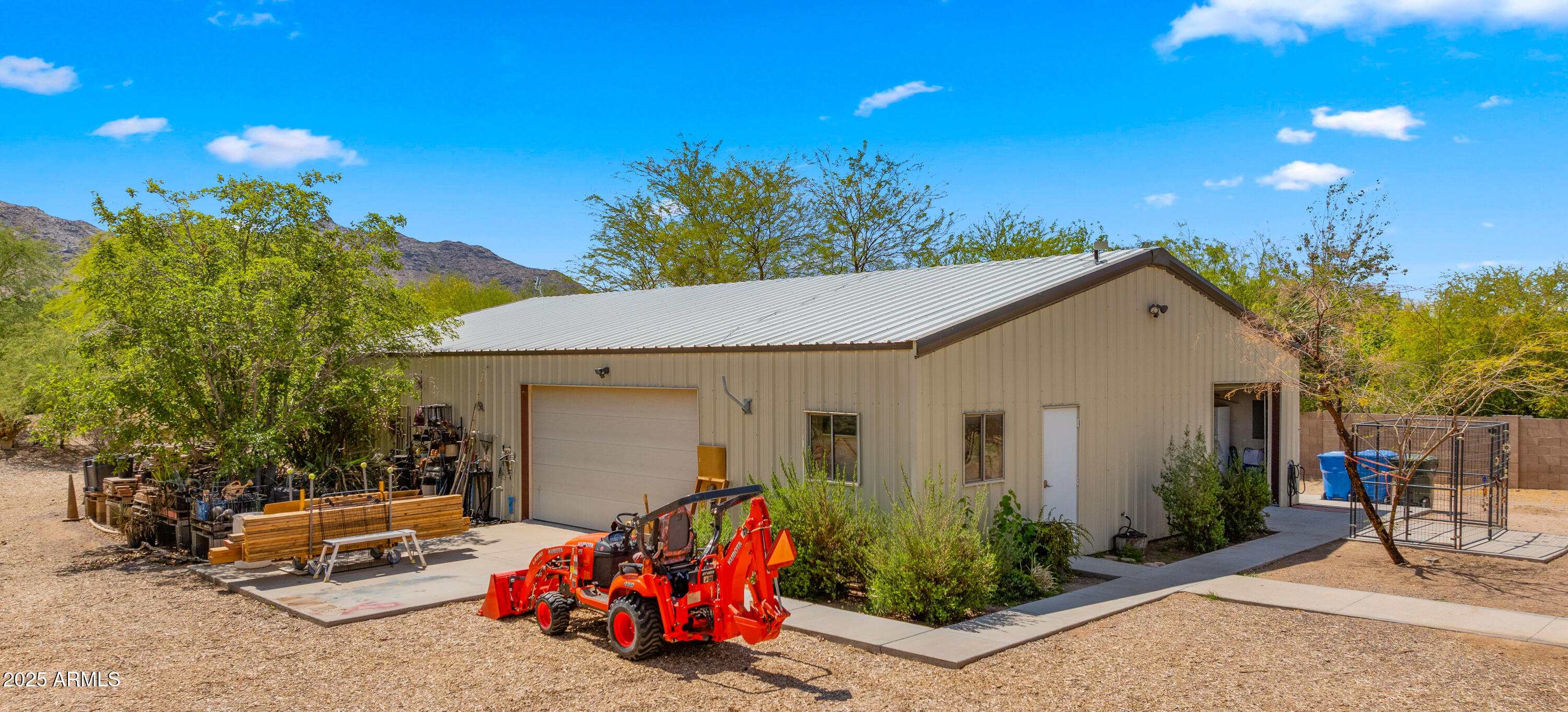 2311 West Dobbins Road Phoenix, AZ 85041 - Photo 50 of 68 Workshop