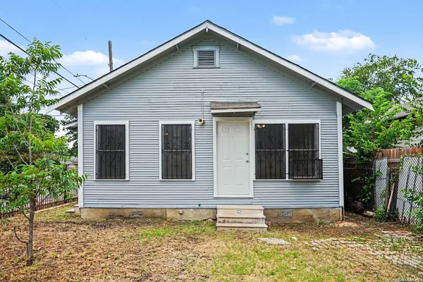 $139,900 | 2035 South Trinity Street, San Antonio, TX 78207