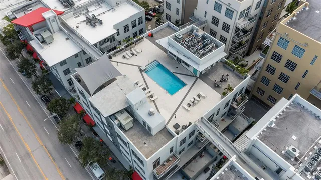 a picture of city view