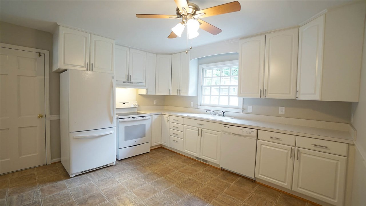 6515 King Lawrence Road Raleigh, NC 27607 - Photo 3 of 29 Photo 3