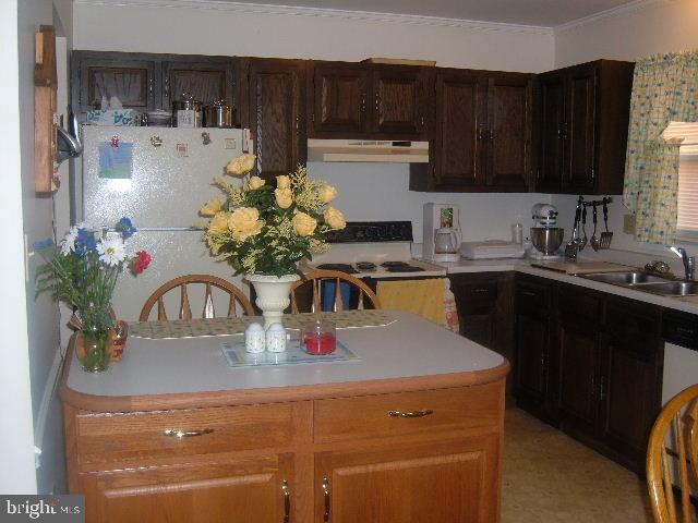 106 South Oak Street Lititz, PA 17543 - Photo 4 of 6 Gallery Image 4