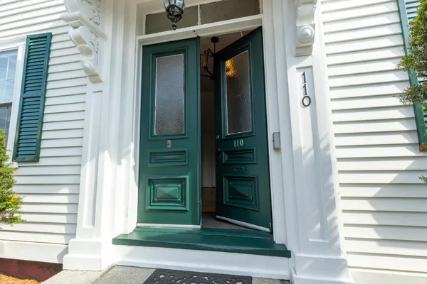 $799,000 | 110 Court Street, Unit 4, Portsmouth, NH 03801