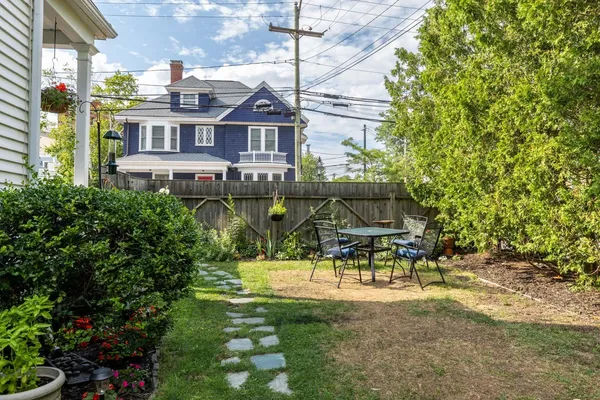 $799,000 | 110 Court Street, Unit 4, Portsmouth, NH 03801