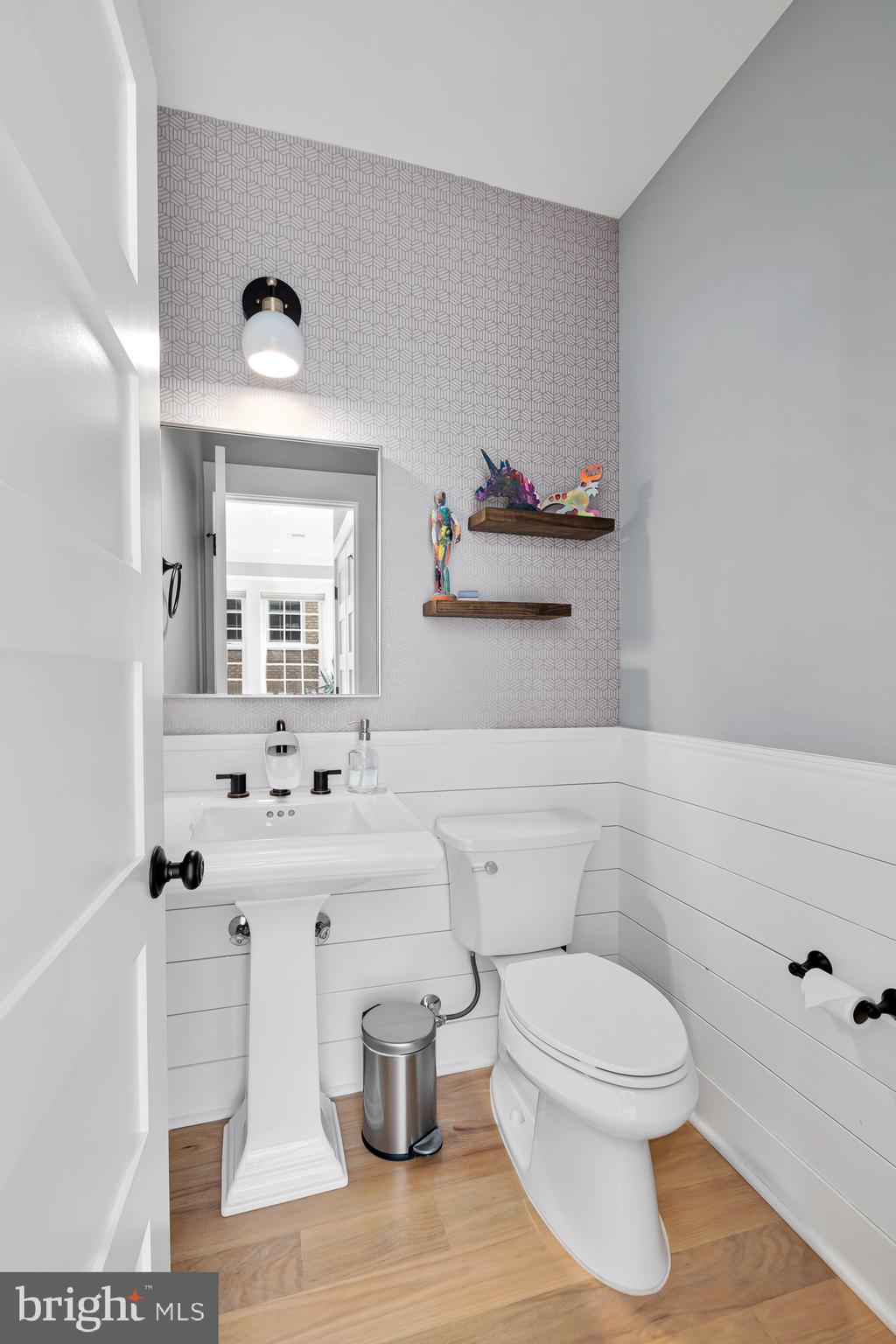 4221 37th Street Northwest Washington, DC 20008 - Photo 17 of 38