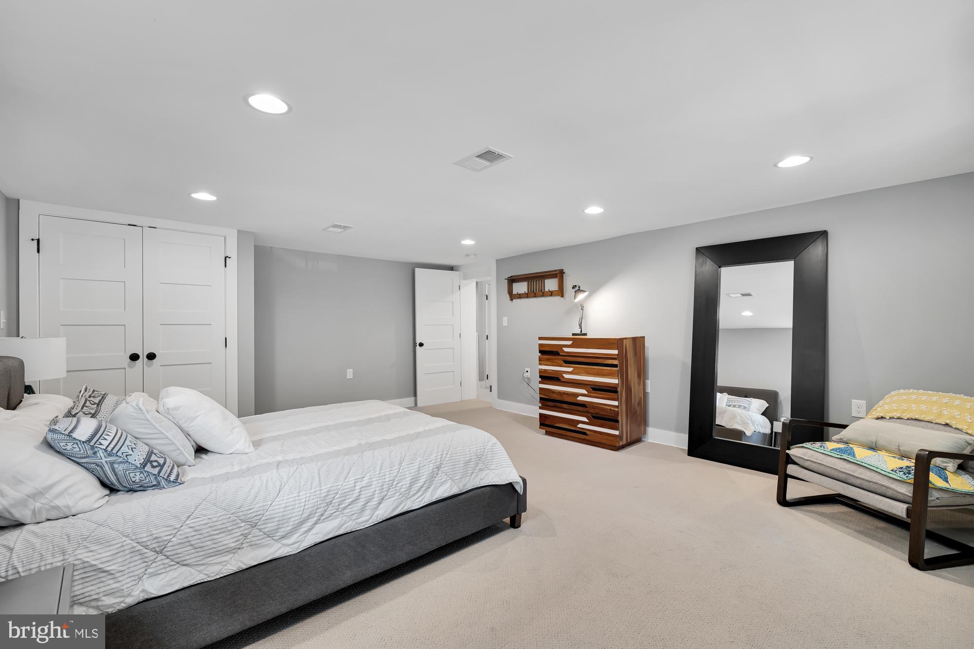 4221 37th Street Northwest Washington, DC 20008 - Photo 36 of 38