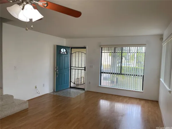 $3,400 | 94-1012 Hakunui Street, Unit 33, Waipahu, HI 96797