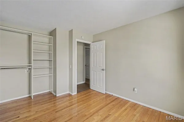 $244,900 | 4030 Tera Bera Drive, Florissant, MO 63034