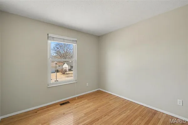 $244,900 | 4030 Tera Bera Drive, Florissant, MO 63034