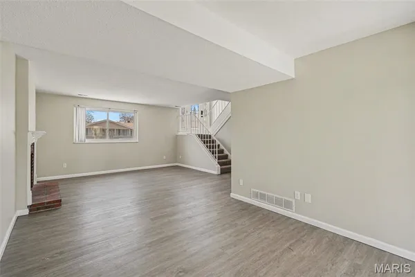 $244,900 | 4030 Tera Bera Drive, Florissant, MO 63034