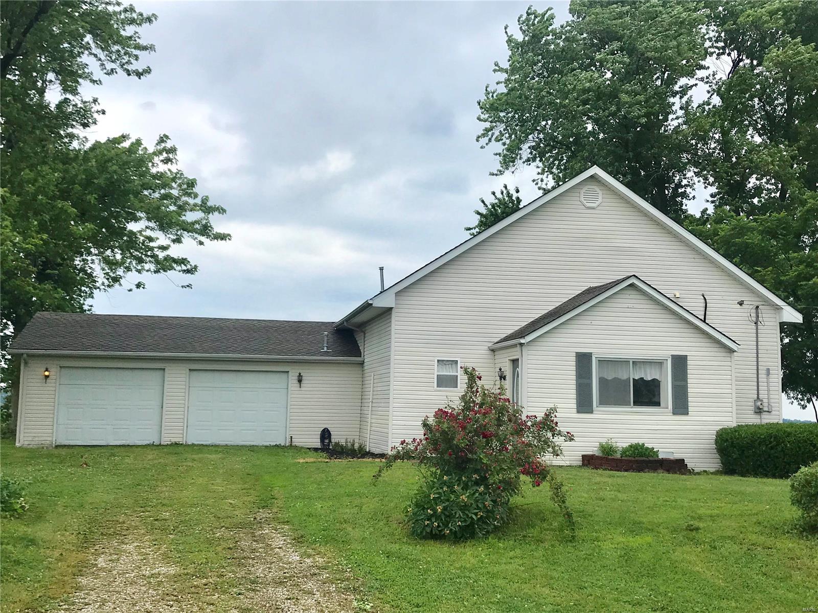 7977 Stagecoach Road Shipman, IL 62685 - Photo 2 of 25 Gallery Image 2