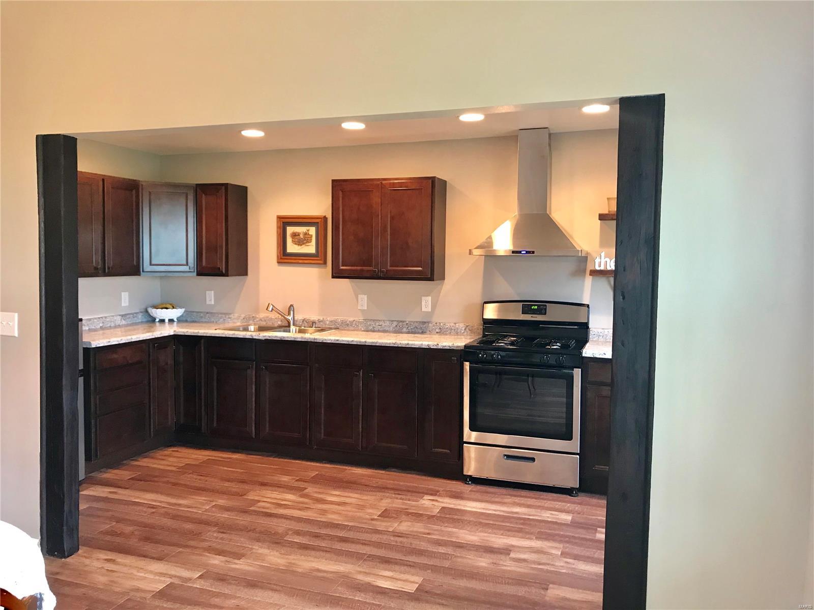 7977 Stagecoach Road Shipman, IL 62685 - Photo 17 of 25 Gallery Image 17