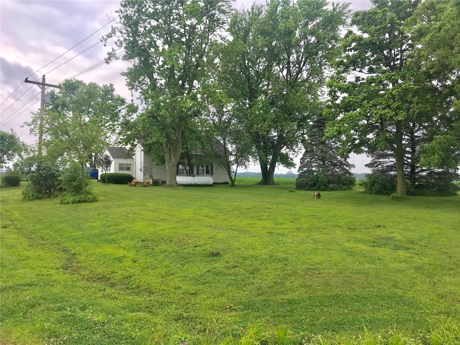 7977 Stagecoach Road Shipman, IL 62685 - Photo 3 of 25 Gallery Image 3