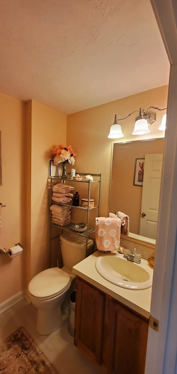 25 Reservoir Road, Unit 5 Pembroke, MA 02359 - Photo 8 of 27 Gallery Image 8