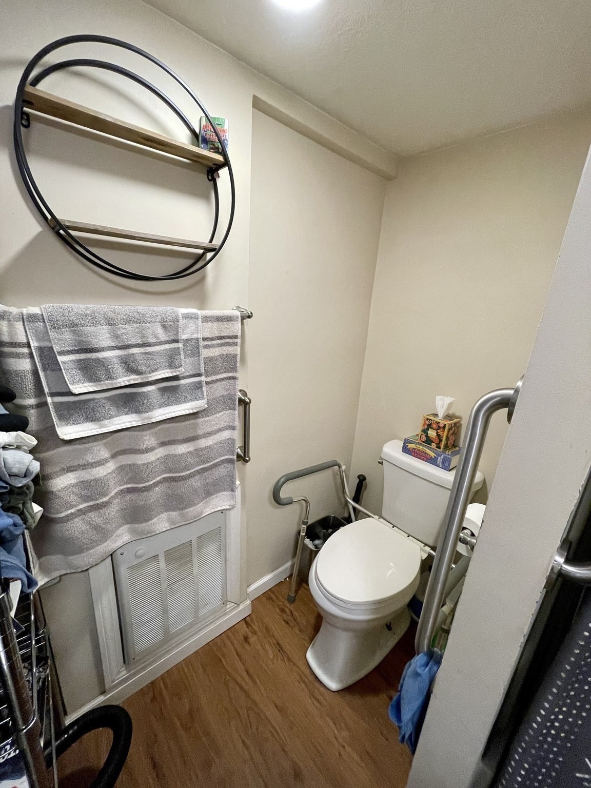 42 Mobile Home Way Springfield, MA 01119 - Photo 8 of 16 Gallery Image 8