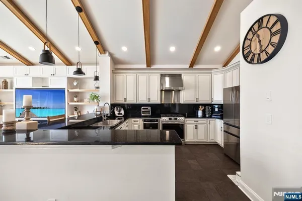 $1,500,000 | 18 Lydia Drive, Guttenberg, NJ 07093