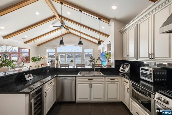 $1,500,000 | 18 Lydia Drive, Guttenberg, NJ 07093