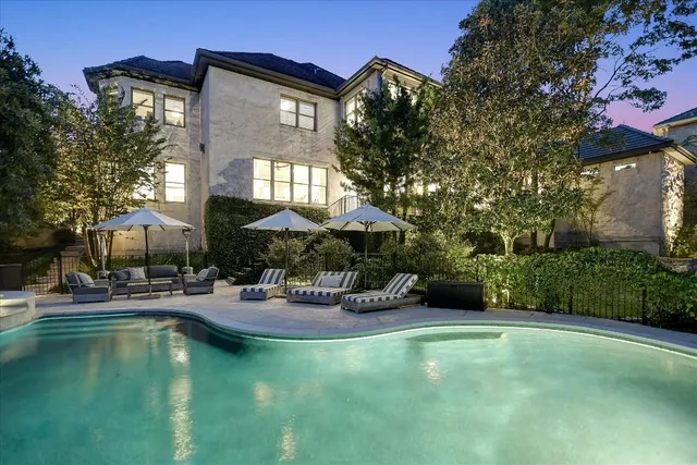a house view with sitting space and garden space