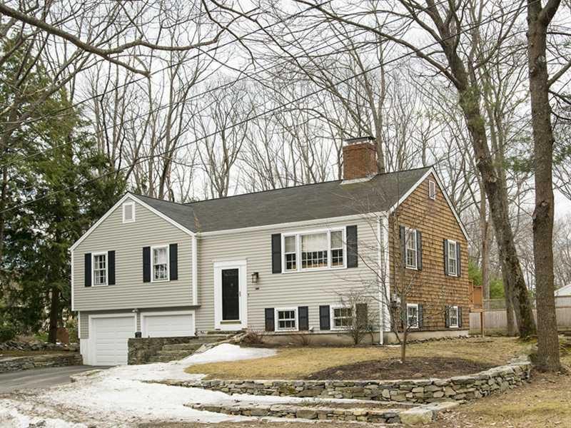 1 Hemlock Hill Road Cape Elizabeth, ME 04107 - Photo 1 of 18 Exterior Front.