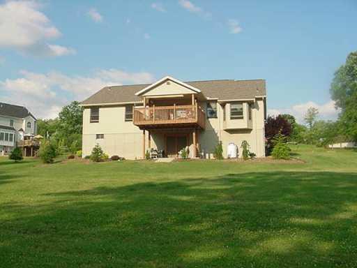 139 Ohare Road Canonsburg, PA 15317 - Photo 7 of 8 Yard/Garden.