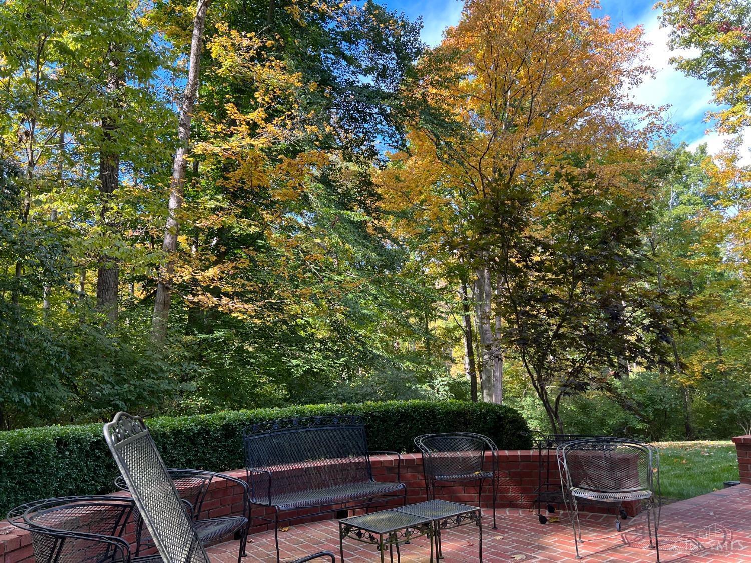 7895 Shawnee Run Road Cincinnati, OH 45243 - Photo 25 of 40