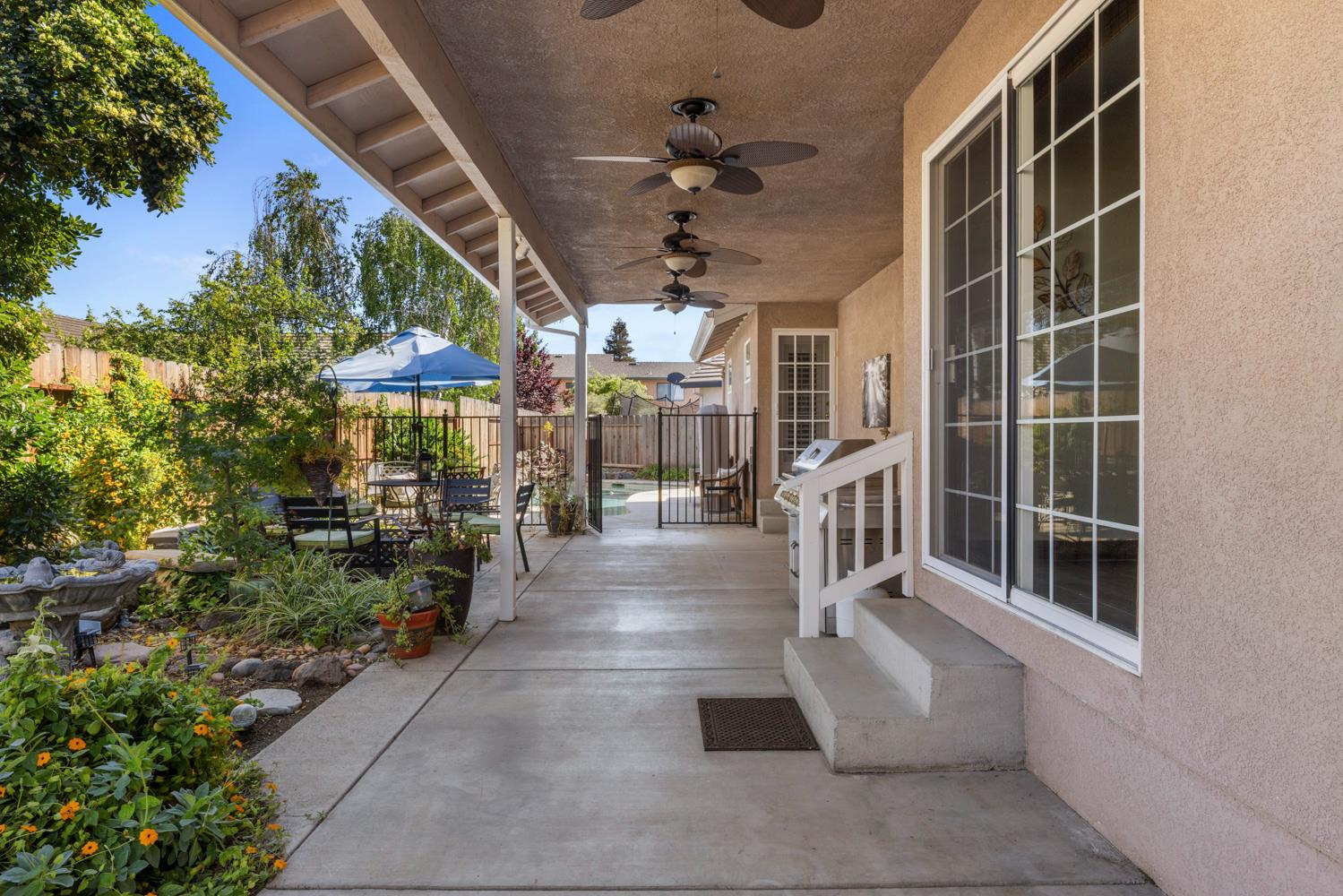 1084 Eastburg Court Ripon, CA 95366 - Photo 33 of 46 a view of interior of the house