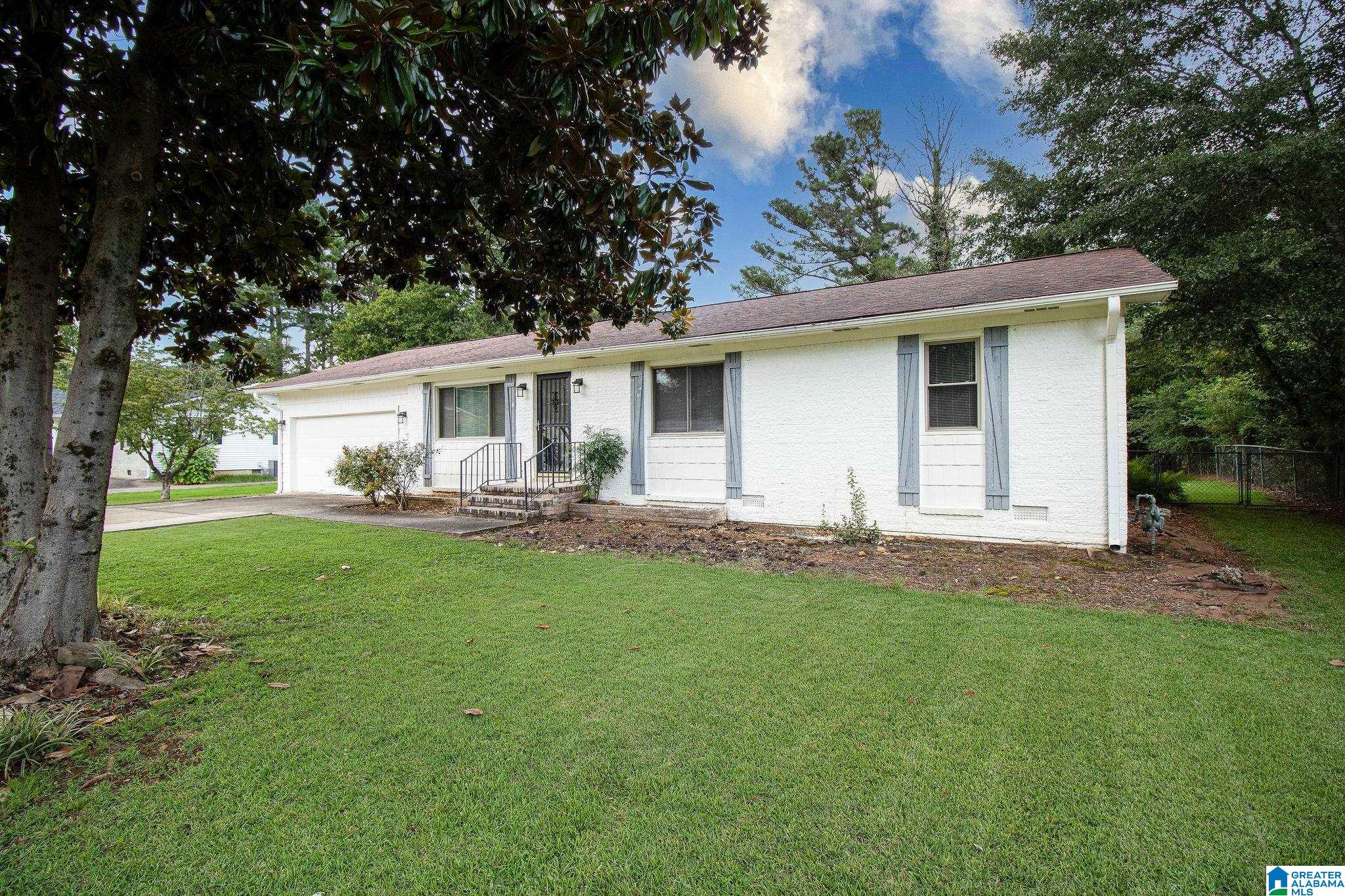 1307 Robertson Road Anniston, AL 36207 - Photo 13 of 32