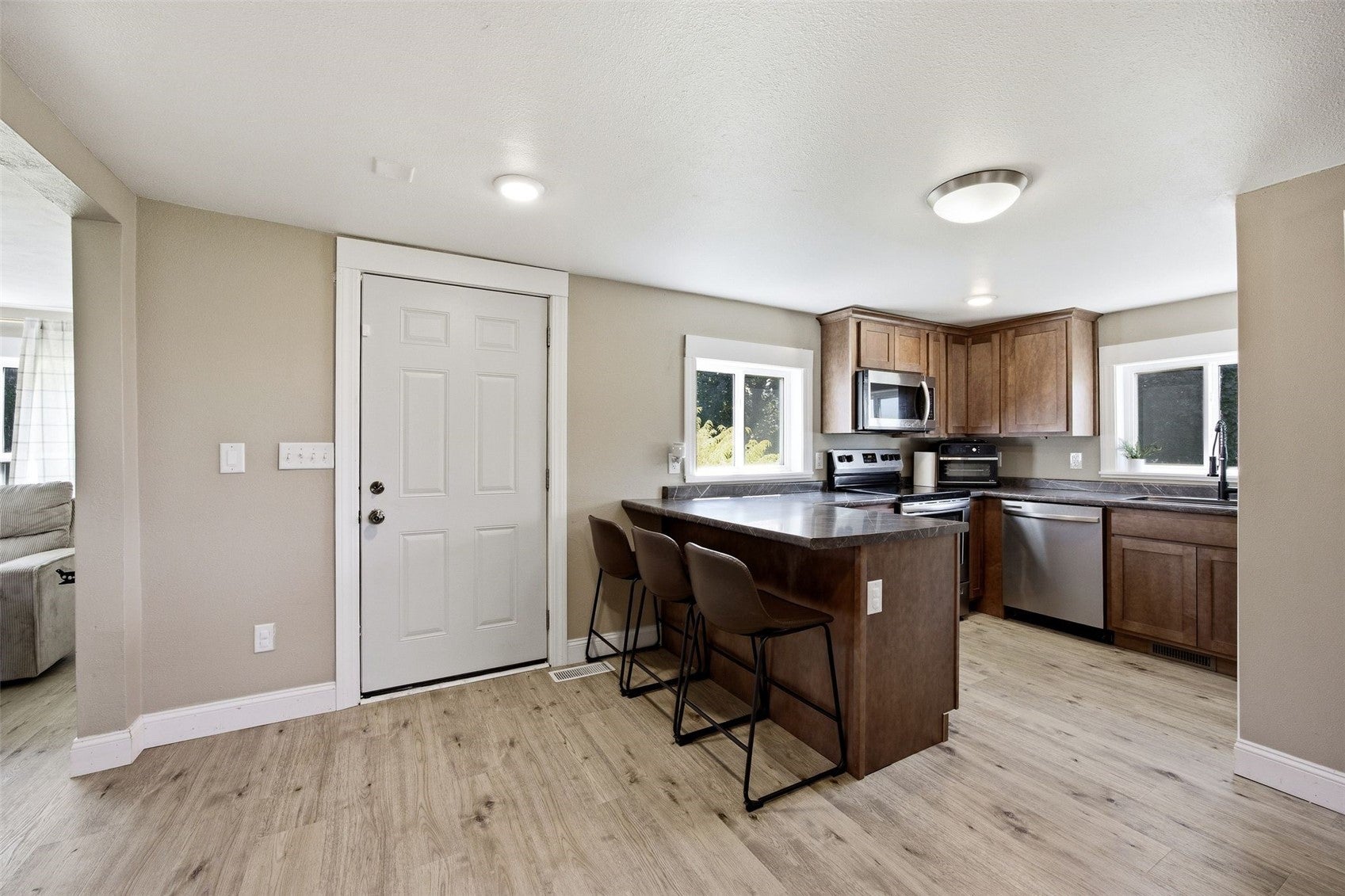 304 Maple Street Urbana, IA 52213 - Photo 8 of 36 Gallery Image 8