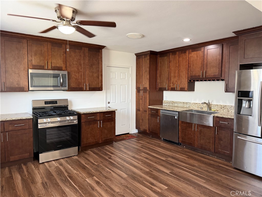 7563 Lincoln Avenue Riverside, CA 92504 - Photo 6 of 18 Gallery Image 6