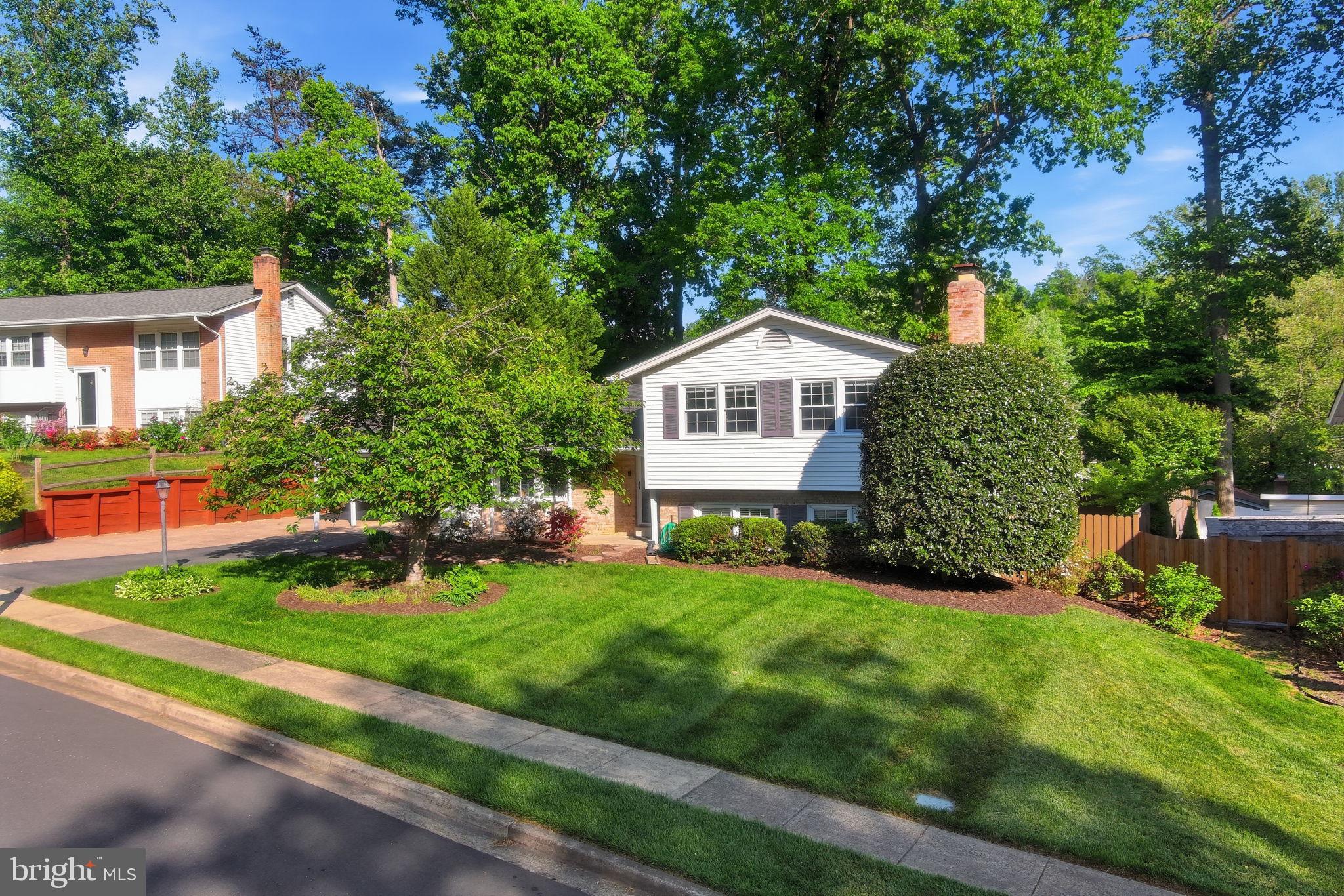7221 Galgate Drive Springfield, VA 22153 - Photo 2 of 56