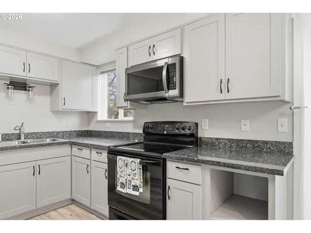 $515,000 | 835 Bobolink Avenue, Eugene, OR 97404