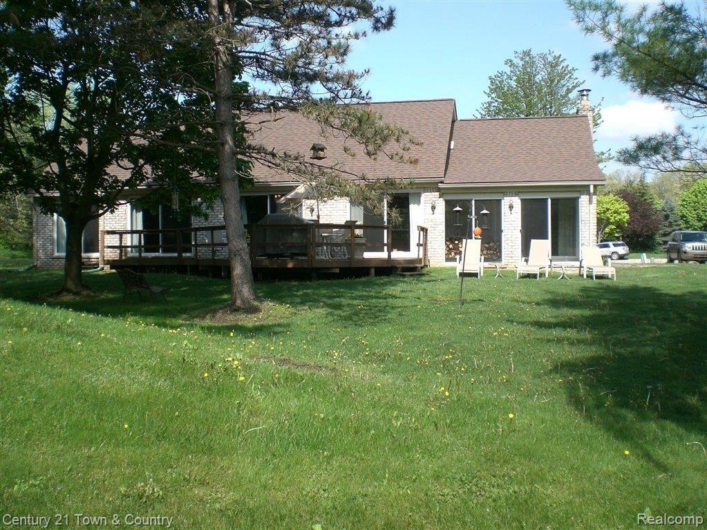 631 Deerfield Court Rochester, MI 48309 - Photo 25 of 25 Rear View