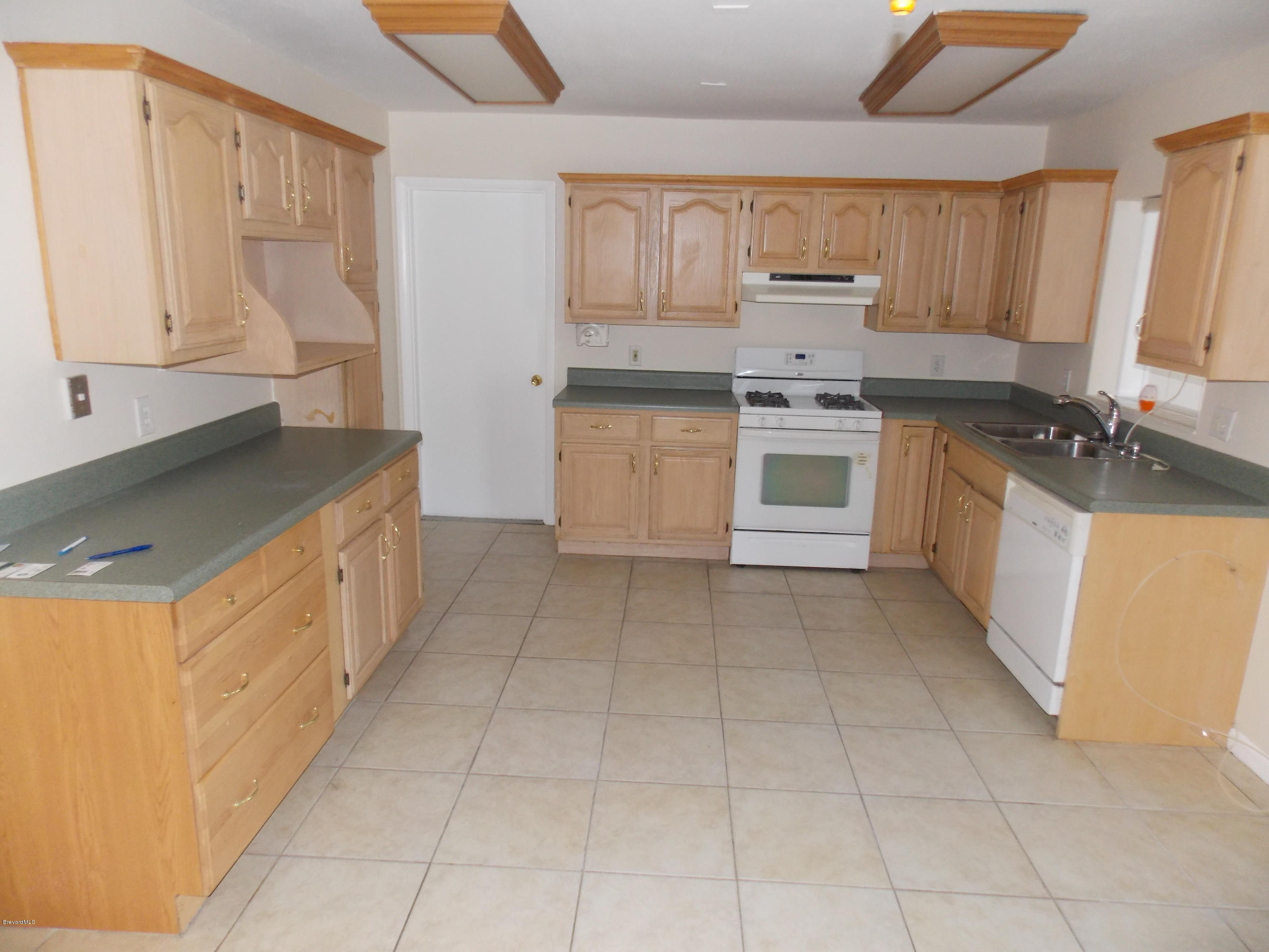 403 Rosedale Drive Satellite Beach, FL 32937 - Photo 2 of 8 DSCN4100