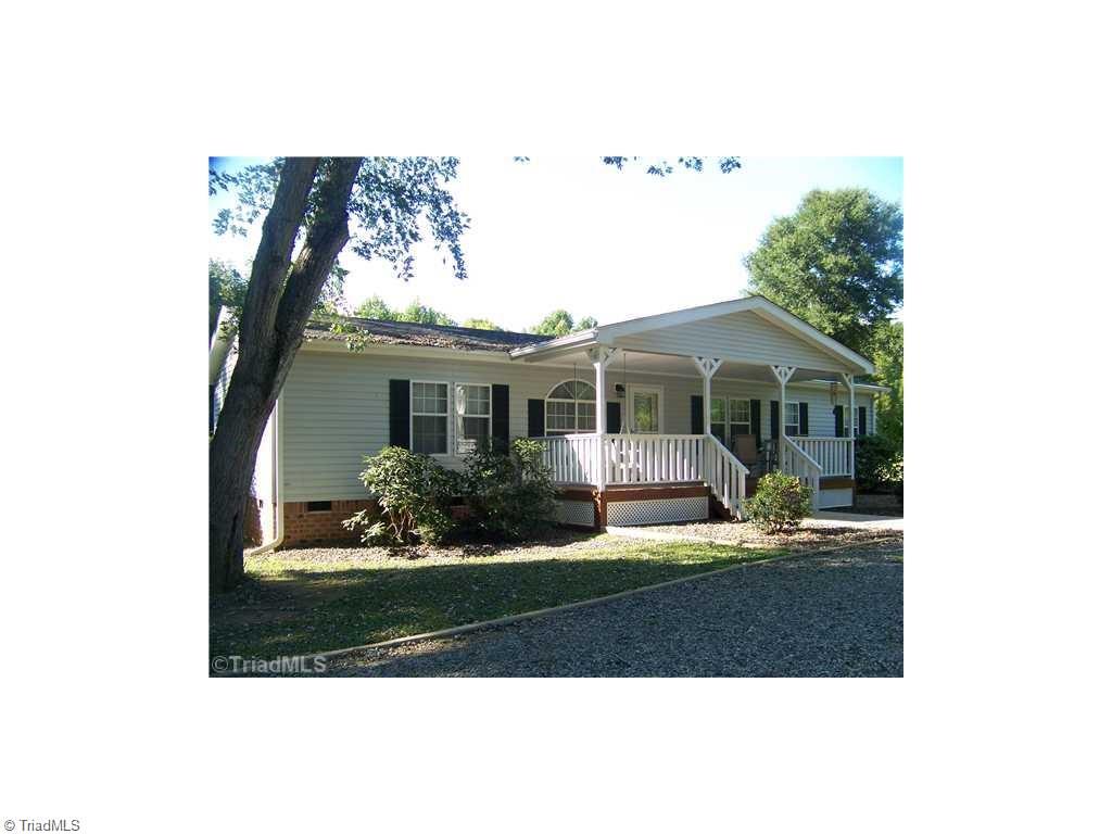 1137 Thayer Road Trinity, NC 27370 - Photo 1 of 14 in immaculate condition
