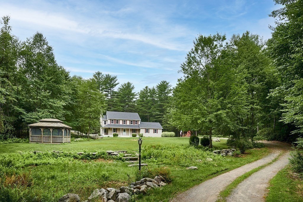 8 Richardson Road Montague, MA 01351 - Photo 4 of 30