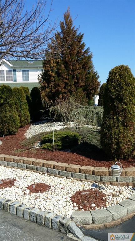 37 Rainford Road Edison, NJ 08820 - Photo 15 of 18 a view of a backyard of the house