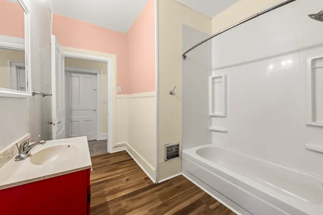 $1,250 | 1017 North Holbrook Street, Unit 2, Plymouth, MI 48170