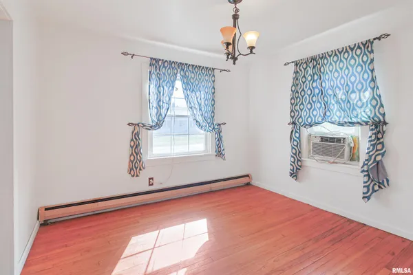 $132,000 | 111 Grand Avenue, Anna, IL 62906