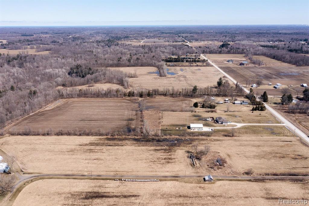 8014 Imlay City Road Avoca, MI 48006 - Photo 32 of 47