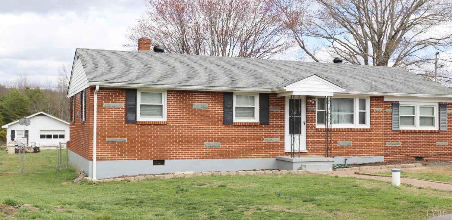 2961 Grit Road Hurt, VA 24563 - Photo 1 of 13 a front view of house with yard