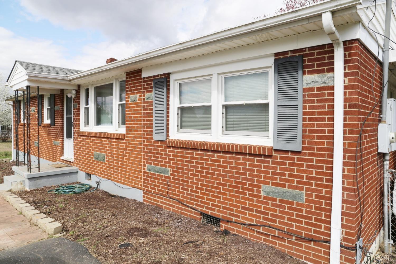2961 Grit Road Hurt, VA 24563 - Photo 2 of 13 a front view of a house