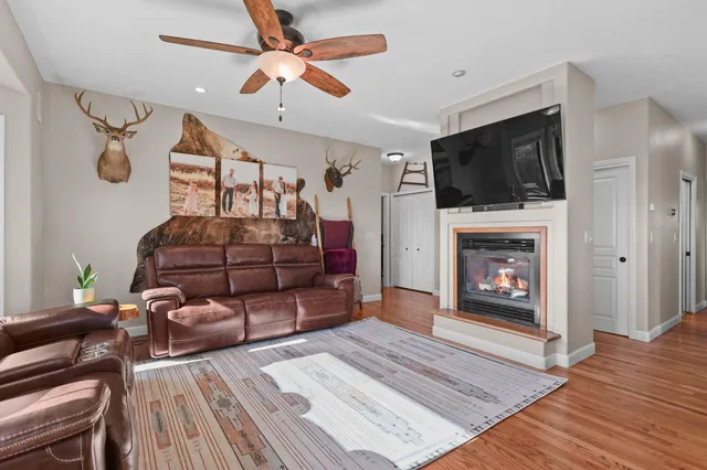 $359,000 | 19662 White Horse Place, Cottonwood, CA 96022