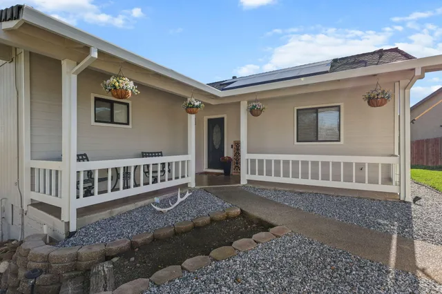$359,000 | 19662 White Horse Place, Cottonwood, CA 96022
